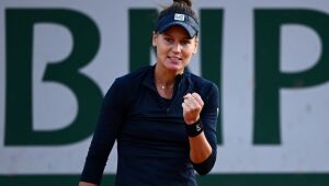 Com dores no joelho, Bia Haddad desiste do WTA de Birmingham