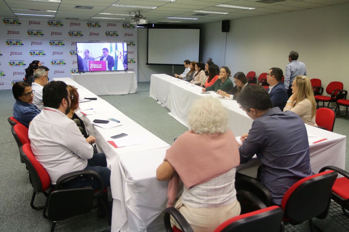 Banco do Nordeste lança edital para apoio a cadeias produtivas de energias renováveis