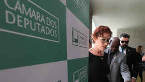 Aliados de Bolsonaro, sogro vetado e cotados para o STF ‘grudados’: a posse de Zanin em 9 pontos