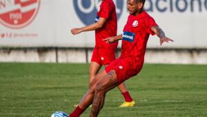 Com Riquelme entre os presentes, Sport realiza primeira atividade aberta no CT