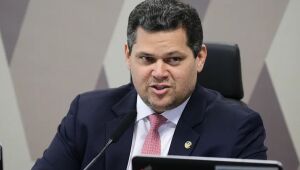 Rui Costa vai ao Senado e diz que mais de 6 mil obras do PAC precisam de emendas parlamentares