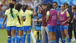 Brasil repete erros no terceiro quarto e perde para Alemanha no basquete