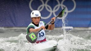 Olimpíadas 2024: Hugo Calderano vence francês e avança às quartas de final do tênis de mesa