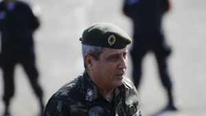 Bolsonaro reage e volta a dizer que reforma de R$ 900 mil em Angra não precisava de alvará